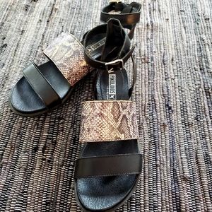 Gorgeous PIKOLINOS snakeskin sandals! 37 6.5